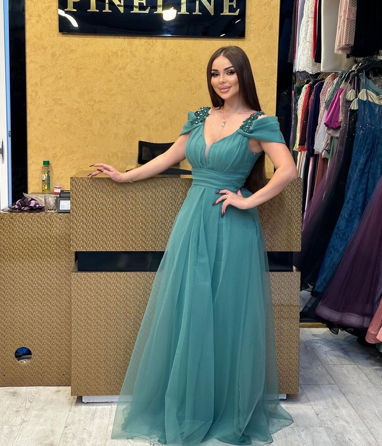 ROCHIE TAMSAL
